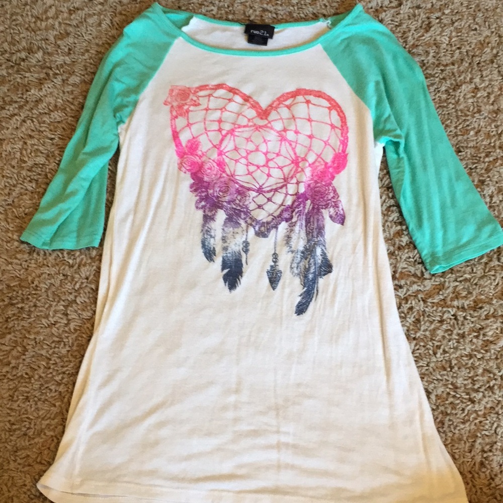 mid sleeve shirt